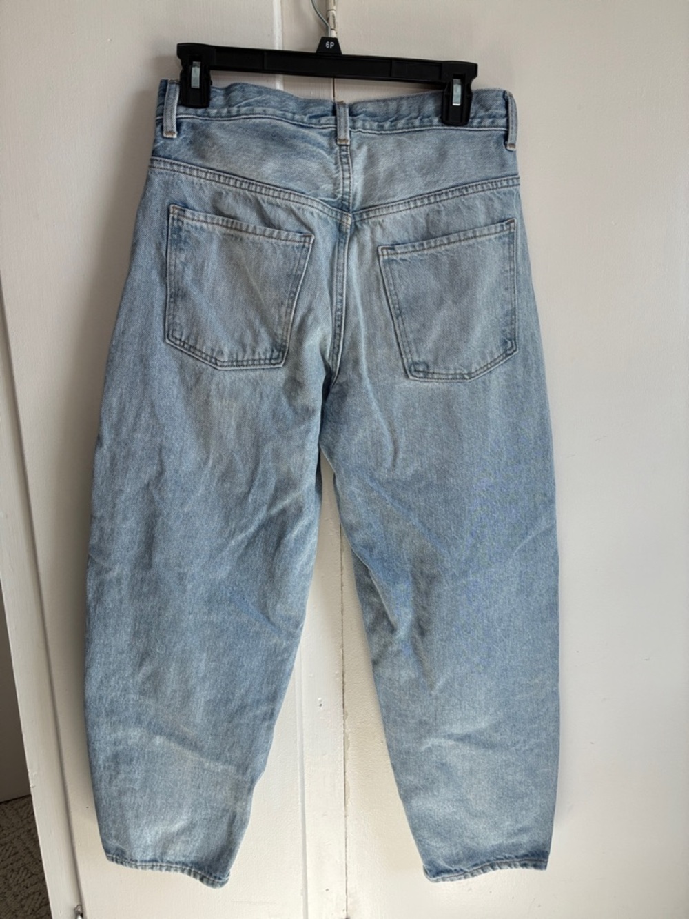 Old Navy Light Wash Extra High-Waisted Balloon Ankle Denim Jeans - Picture 6 of 8
